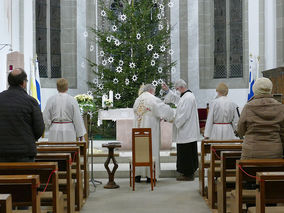 Tag des "Ewigen Gebetes" in St. Crescentius (Foto: Karl-Franz Thiede)